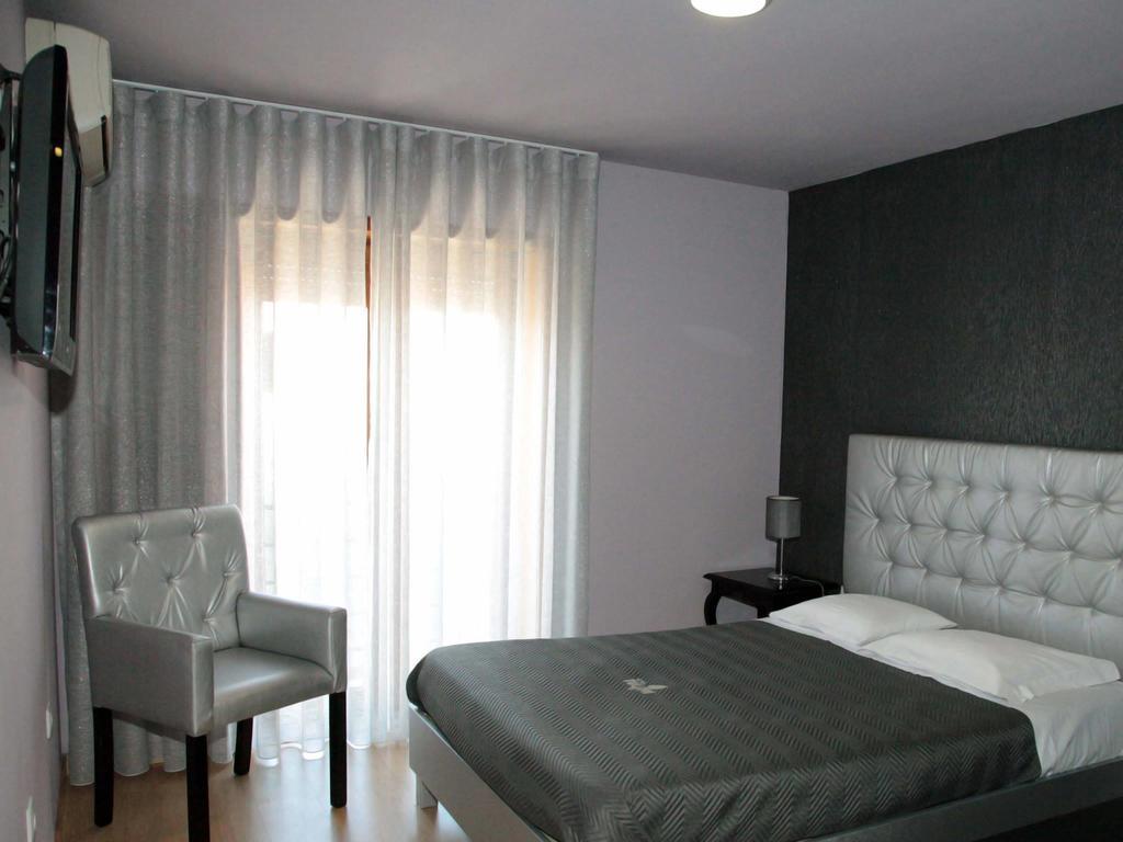 Hotel Tulipa Braganca Ngoại thất bức ảnh