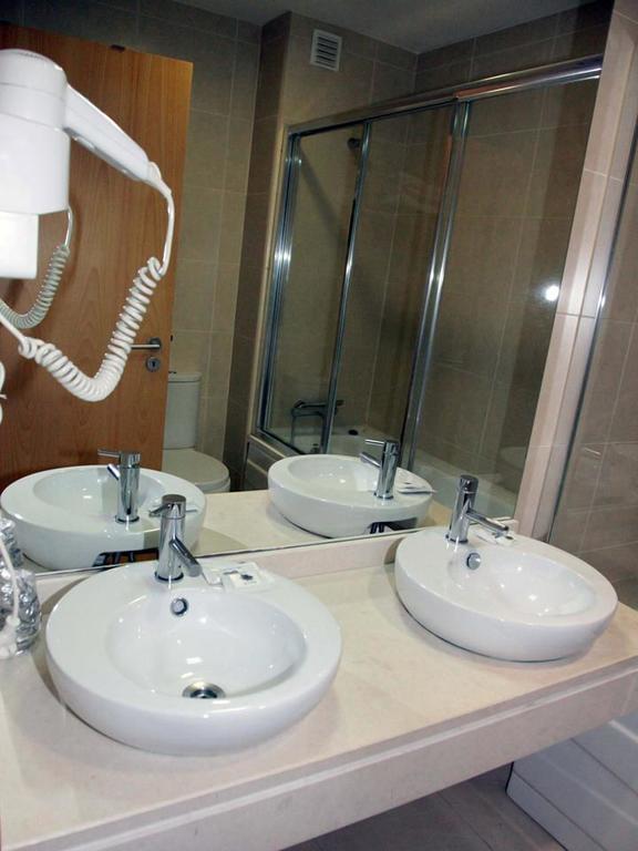 Hotel Tulipa Braganca Ngoại thất bức ảnh