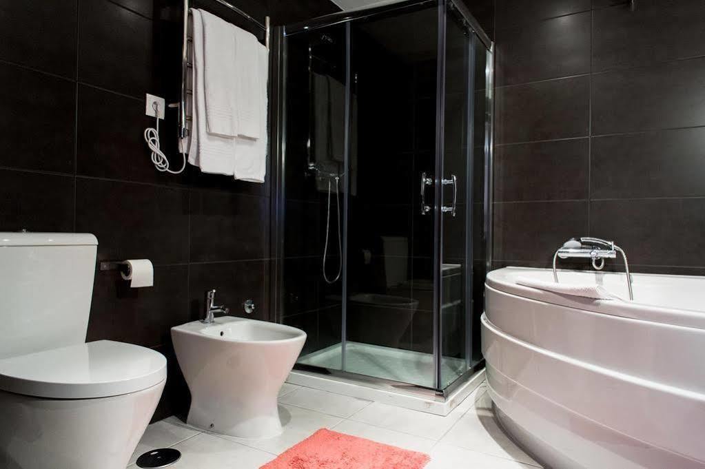 Hotel Tulipa Braganca Ngoại thất bức ảnh